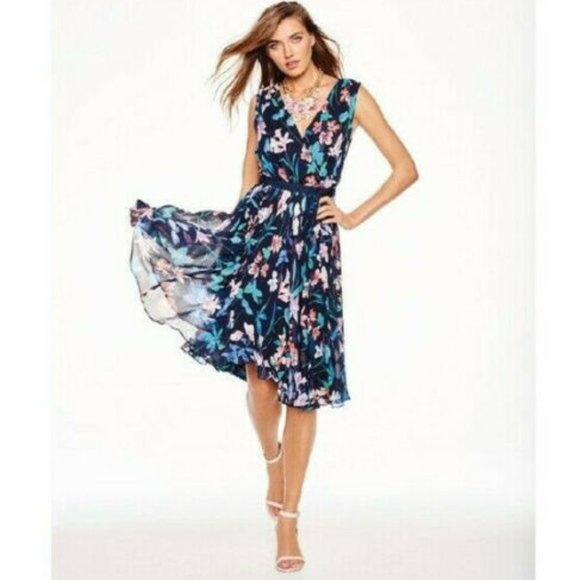 Talbots Dresses & Skirts - Talbots Floral V-Neck Chiffon Pleated Dress Ribbon Navy Women's Size 8 H12694